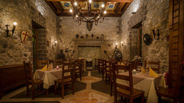 ristorante-tenuta-montecorbo-sala-regale-78248